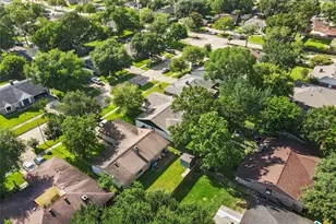 10415 Towne Oak Ln, Sugar Land, TX 77498 - Photo 34