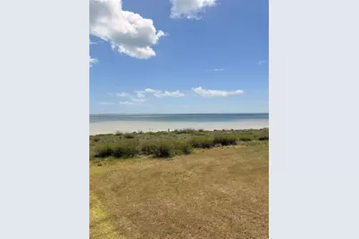 3221 Bay Ridge Drive, Palacios, TX 77465 - Photo 10
