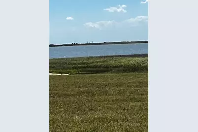 3221 Bay Ridge Drive, Palacios, TX 77465 - Photo 2