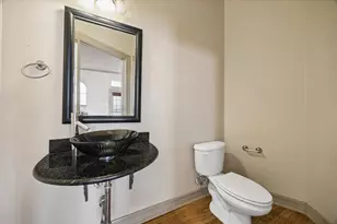 5715 Kiam St, Houston, TX 77007 - Photo 10