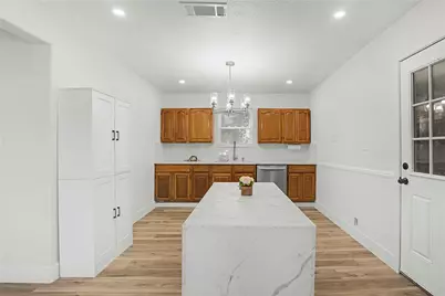 3125 South Dr, Groves, TX 77619 - Photo 12