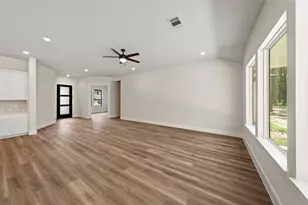 17717 Flagstone Way, Conroe, TX 77306 - Photo 10