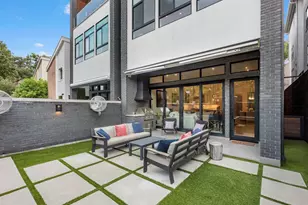 6404 Haskell St, Houston, TX 77007 - Photo 8