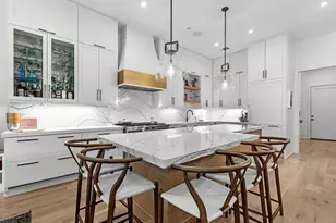 6404 Haskell St, Houston, TX 77007 - Photo 12