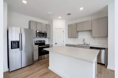 1939 Longmire Villas Court, Conroe, TX 77304 - Photo 12