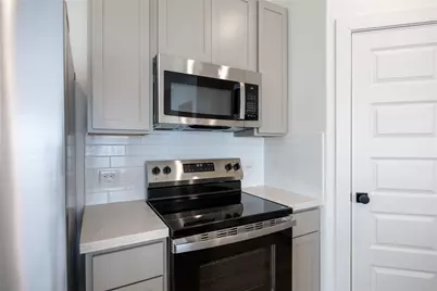 1939 Longmire Villas Court, Conroe, TX 77304 - Photo 14