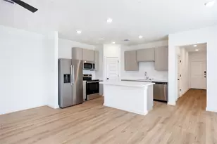 1939 Longmire Villas Ct, Conroe, TX 77304 - Photo 10