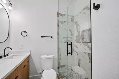 7836 Nashville St Unit B Street, Houston, TX 77028 - Photo 38