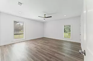 365 Rd 5605, Cleveland, TX 77327 - Photo 20