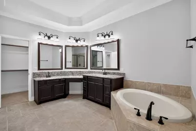 27 Daffodil Meadow Place, Tomball, TX 77375 - Photo 20