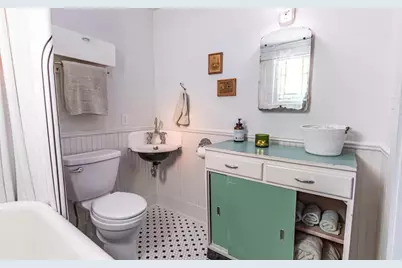 2328 Avenue M, Galveston, TX 77550 - Photo 16