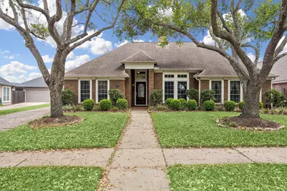 1839 Lakewinds Drive, Missouri City, TX 77459 - Photo 2