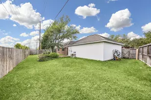 1839 Lakewinds Dr, Missouri City, TX 77459 - Photo 36