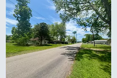 701 N Hackberry Street, Sweeny, TX 77480 - Photo 6