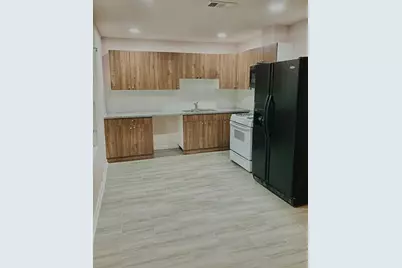 7339 Mountbatten Road, Houston, TX 77033 - Photo 14