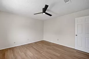 3611 Vineyard Dr, Houston, TX 77082 - Photo 24