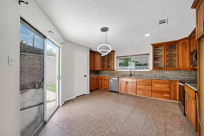 3611 Vineyard Drive, Houston, TX 77082 - Photo 12