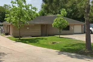 5905 Holly St, Houston, TX 77074 - Photo 2