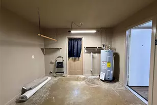 309 Crews Way, West Columbia, TX 77486 - Photo 26