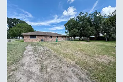 309 Crews Way, West Columbia, TX 77486 - Photo 34