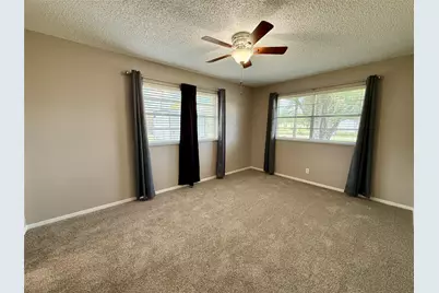 309 Crews Way, West Columbia, TX 77486 - Photo 14
