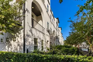 10937 Wrenwood Manor, Houston, TX 77043 - Photo 4