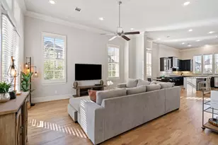 10937 Wrenwood Manor, Houston, TX 77043 - Photo 10