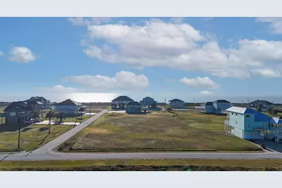 000 Camino Drive, Crystal Beach, TX 77650 - Photo 6