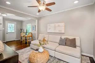 823 E 27th St, Houston, TX 77009 - Photo 42