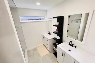 9614 Ravensworth Dr, Houston, TX 77031 - Photo 14