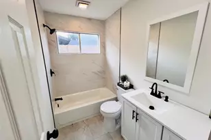 9614 Ravensworth Dr, Houston, TX 77031 - Photo 12