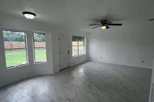 5111 Maple Dr, Baytown, TX 77521 - Photo 6