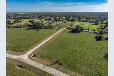 1507 Frontier Trail, Angleton, TX 77515 - Photo 14