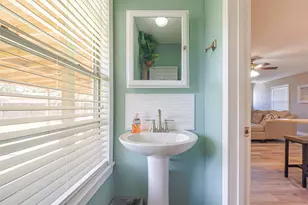 309 Timothy St, Rockport, TX 78382 - Photo 18