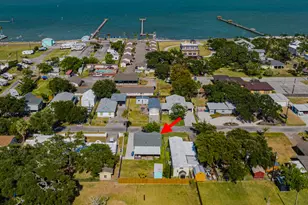 309 Timothy St, Rockport, TX 78382 - Photo 2