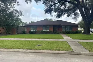 2123 Ridgecrest Dr, Houston, TX 77055 - Photo 1