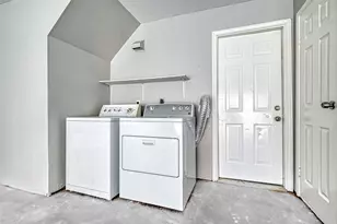 6701 Sands Point Dr, Houston, TX 77074 - Photo 40