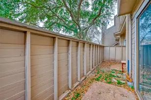 6701 Sands Point Dr, Houston, TX 77074 - Photo 44