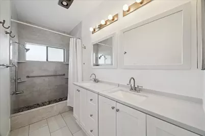 18809 Egret Bay Boulevard #222, Houston, TX 77058 - Photo 10