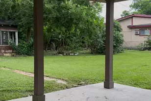 7018 Rook Blvd, Houston, TX 77087 - Photo 10