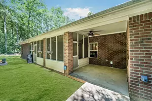 903 Inwood Dr, Huntsville, TX 77340 - Photo 38