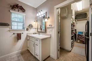 903 Inwood Dr, Huntsville, TX 77340 - Photo 22