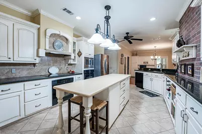 903 Inwood Drive, Huntsville, TX 77340 - Photo 12