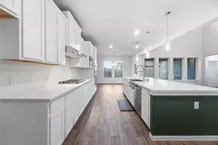 14906 Pinehurst Ave, Mont Belvieu, TX 77523 - Photo 14