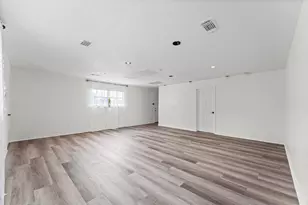 110 Shadow Wood Dr, Sugar Land, TX 77498 - Photo 32