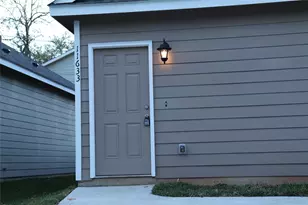 11633 Vistawood St, Willis, TX 77318 - Photo 2