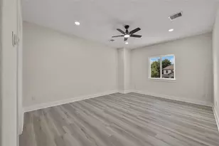 9807 Bamboo Rd, Houston, TX 77041 - Photo 10
