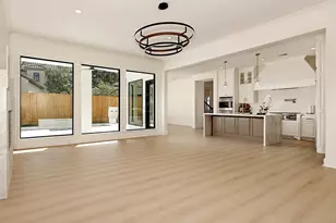 10 Libretto Ct, The Woodlands, TX 77382 - Photo 10