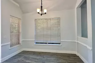 18 S Willow Point Cir, The Woodlands, TX 77382 - Photo 10