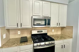 18 S Willow Point Cir, The Woodlands, TX 77382 - Photo 6